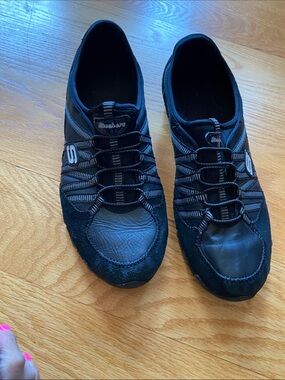 Skechers women’s Black Casual Slip-On Shoes